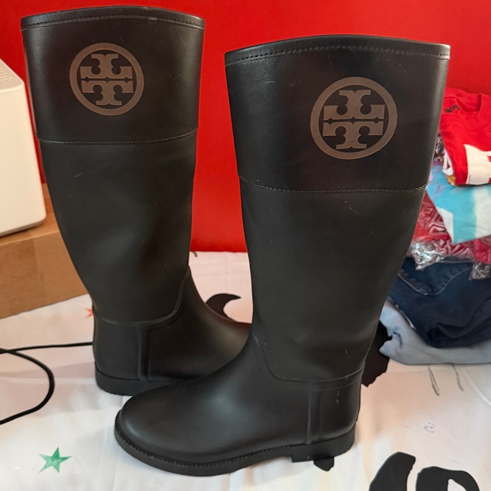 Tory Burch Black Knee‑High Rain Boots Women’s 7M – Waterproof, Barely Worn